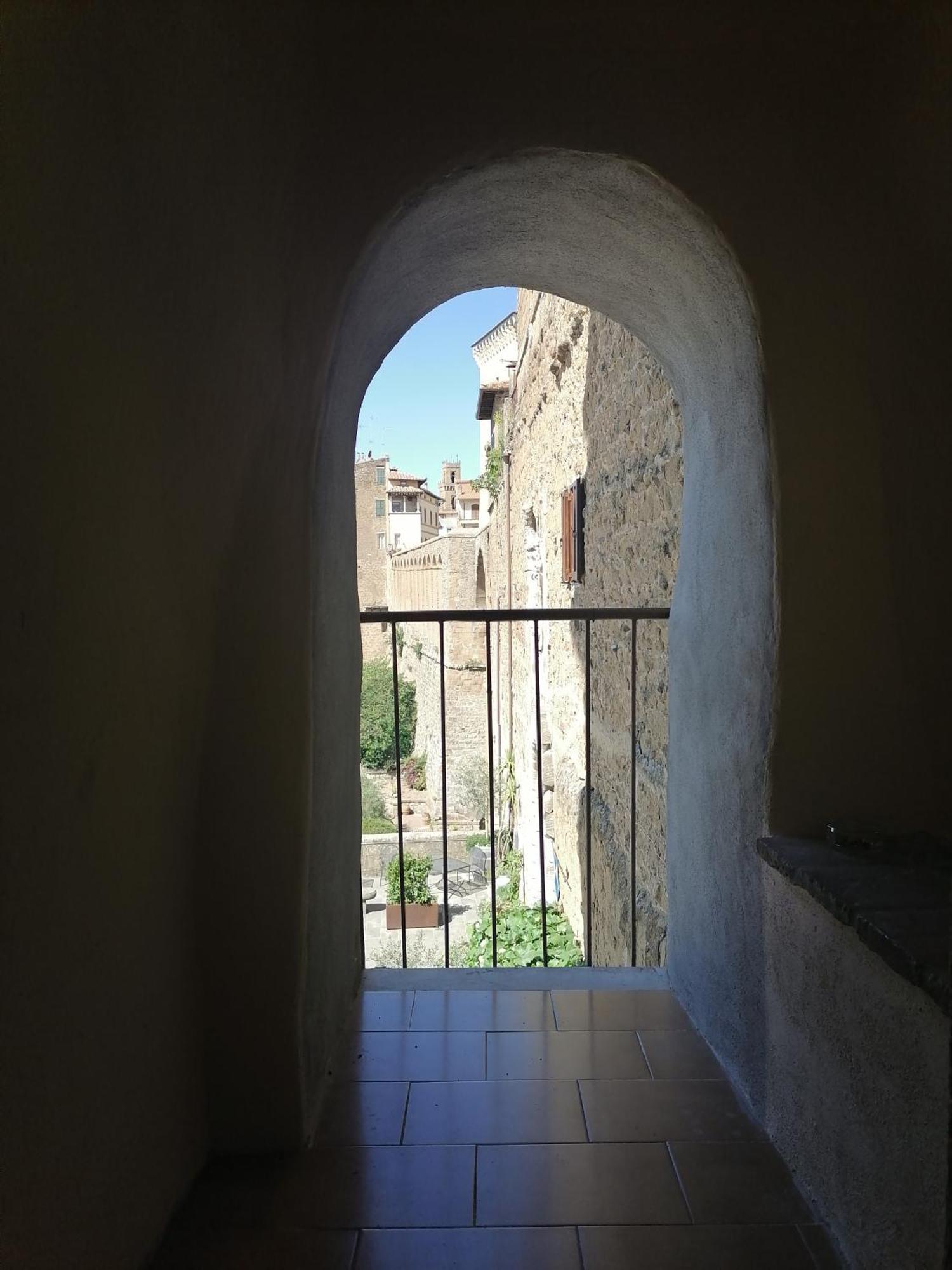 La Torre Della Piramide Hotel Pitigliano Exterior photo